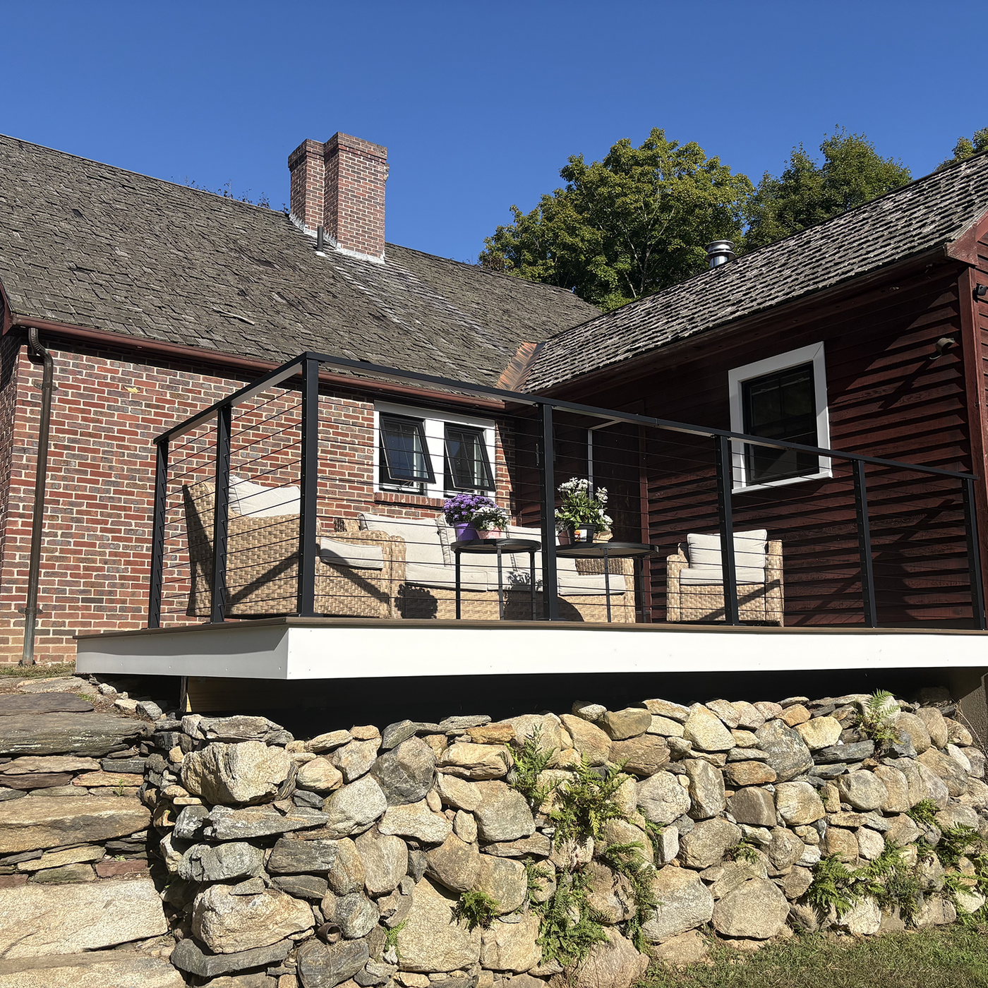 Heavy-Duty Black Deck Railing
